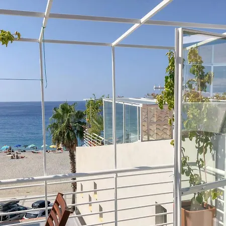 度假居 Mario Schifano *