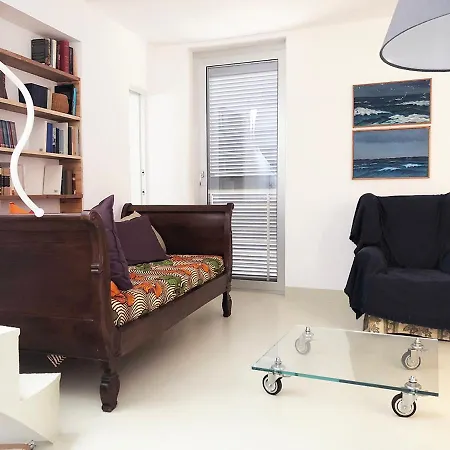 Mario Schifano Casa vacanze