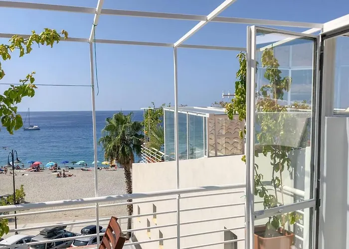 度假居 Mario Schifano *