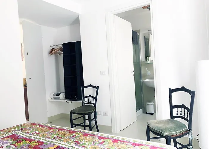 Mario Schifano 希拉